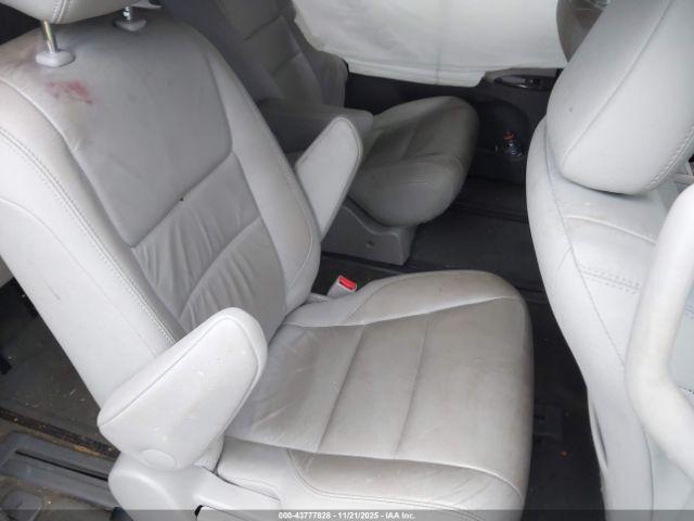 Toyota Sienna Xle 7 Passenger Image 12