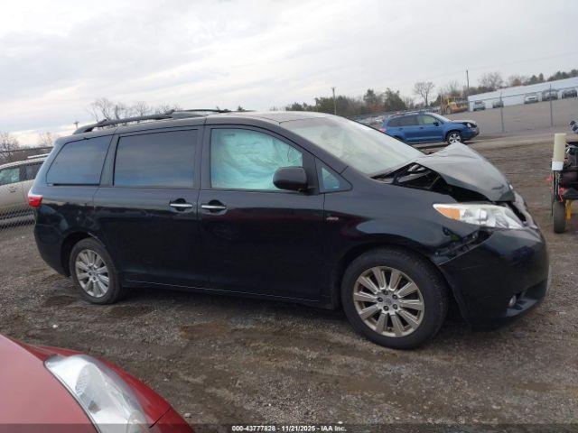 Toyota Sienna Xle 7 Passenger Image 9