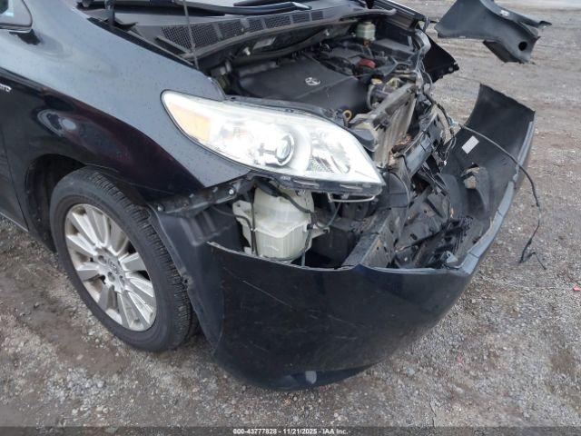 Toyota Sienna Xle 7 Passenger Image 14