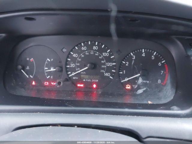 Toyota Camry Ce Image 6