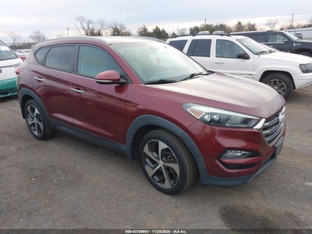  Salvage Hyundai TUCSON