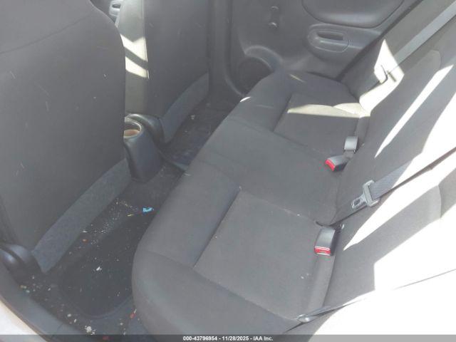 Nissan Versa 1.6 S+ Image 7