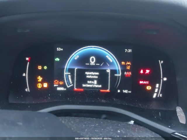 Toyota Camry Le Image 7