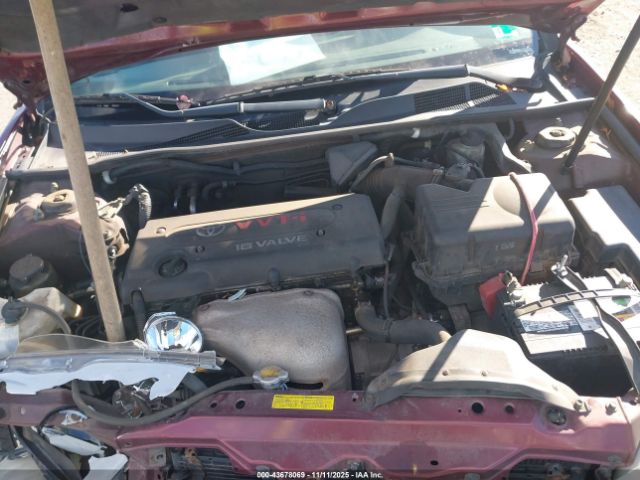 Toyota Camry Le Image 16