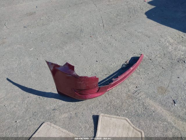 Toyota Camry Le Image 9