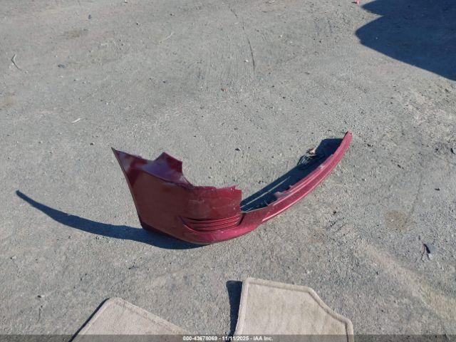 Toyota Camry Le Image 9