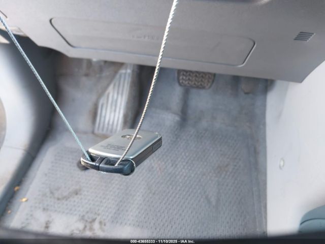 Toyota Sienna Image 11