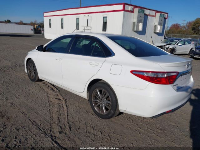 Toyota Camry Se Image 2