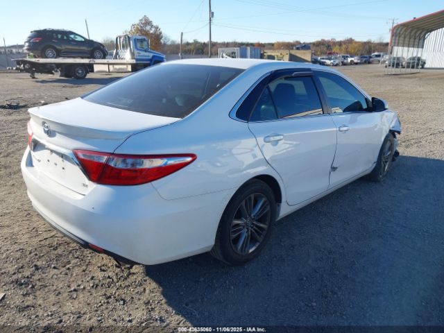 Toyota Camry Se Image 16