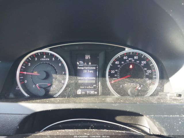 Toyota Camry Se Image 9