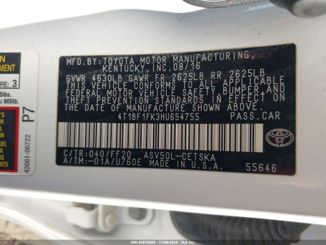 Toyota Camry Se Image 13