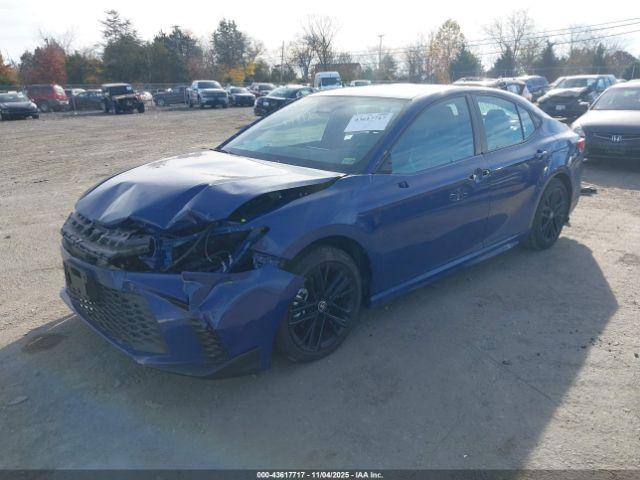 Toyota Camry Se Image 3