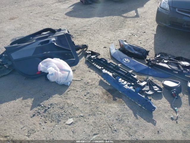 Toyota Camry Se Image 10