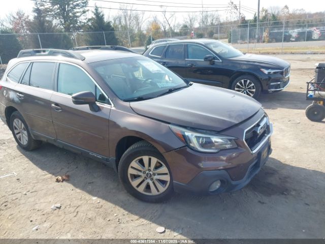 Subaru Outback 2.5i Premium Image 1