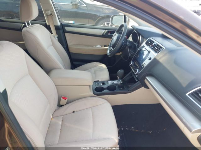 Subaru Outback 2.5i Premium Image 9