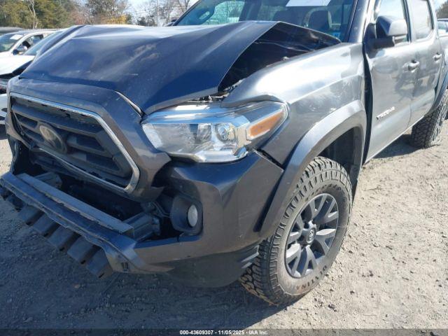 Toyota Tacoma Sr5 V6 Image 3