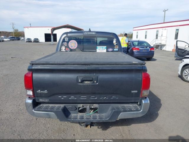 Toyota Tacoma Sr5 V6 Image 13