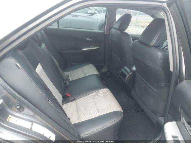 Toyota Camry Se Image 14