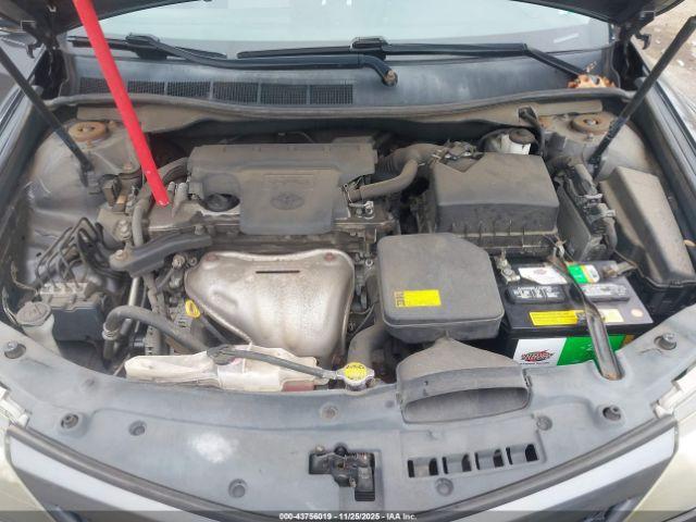 Toyota Camry Se Image 7