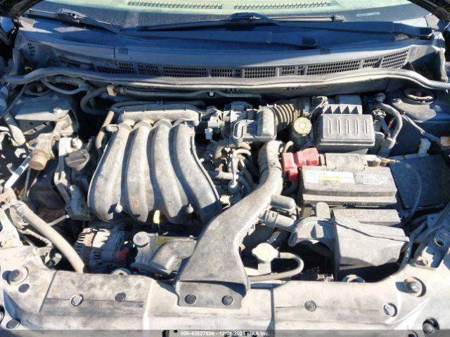 Nissan Versa 1.8 S Image 3