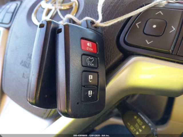 Toyota Highlander Xle V6 Image 10