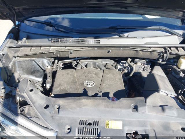 Toyota Highlander Xle Image 8