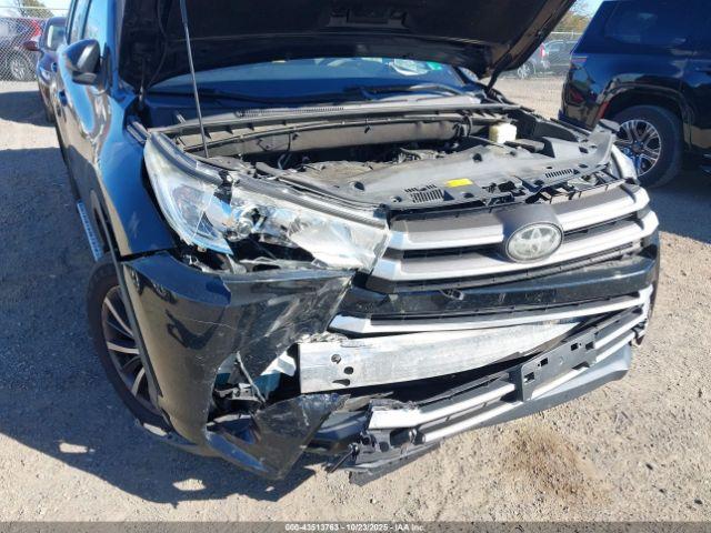 Toyota Highlander Xle Image 18