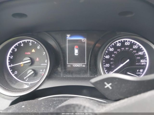 Toyota Camry Se Image 15