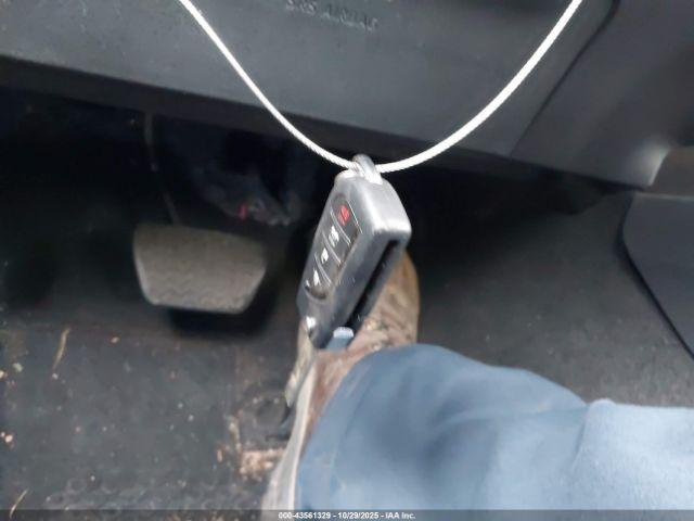 Toyota Camry Se Image 16