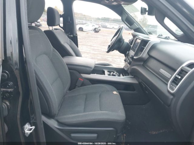 Ram 1500 Big Horn  4x4 5'7 Box Image 10