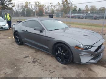  Salvage Ford Mustang
