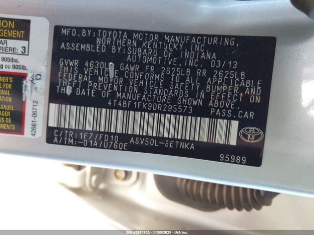 Toyota Camry Le Image 9