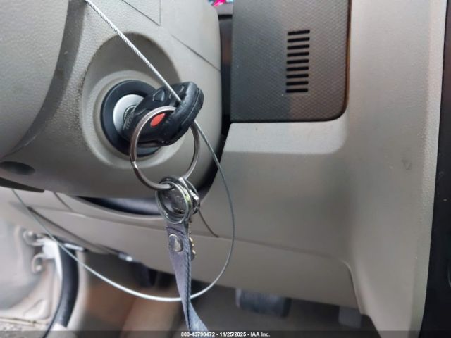 Ford Escape Xls Image 16