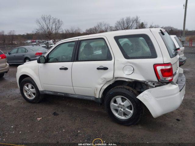 Ford Escape Xls Image 8