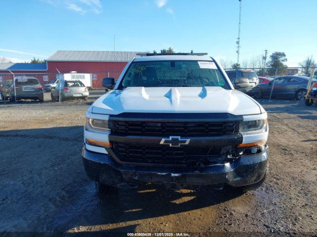 Chevrolet Silverado 1500 Custom Image 8