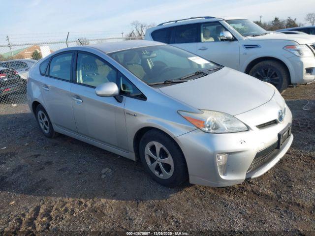  Salvage Toyota Prius
