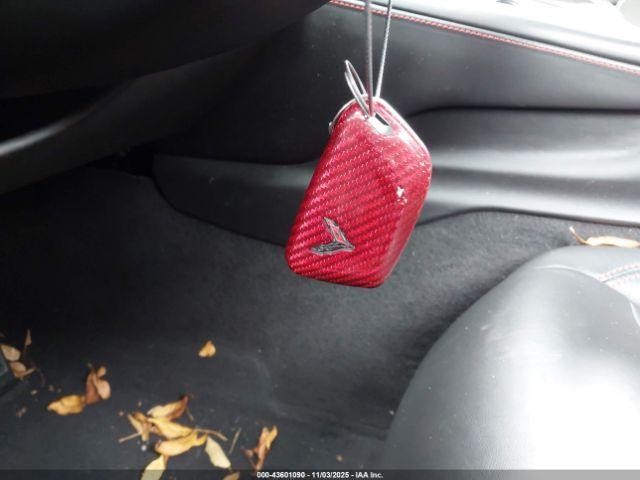 Chevrolet Corvette Rwd  3lt Image 11