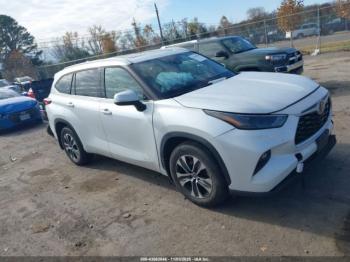  Salvage Toyota Highlander