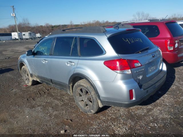 Subaru Outback 2.5i Premium Image 3