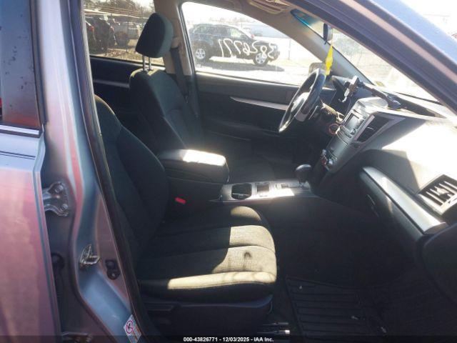 Subaru Outback 2.5i Premium Image 8