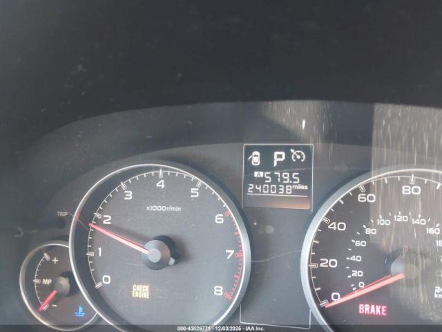 Subaru Outback 2.5i Premium Image 13