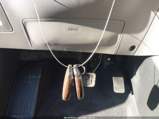 Hyundai ELANTRA Value Edition Image 15