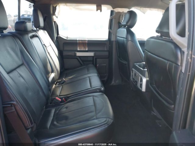 Ford F-150 Lariat Image 8