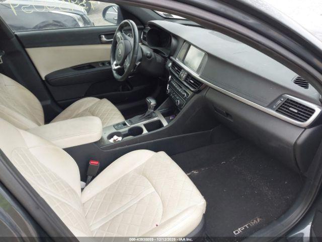 Kia Optima Sxl Turbo Image 4