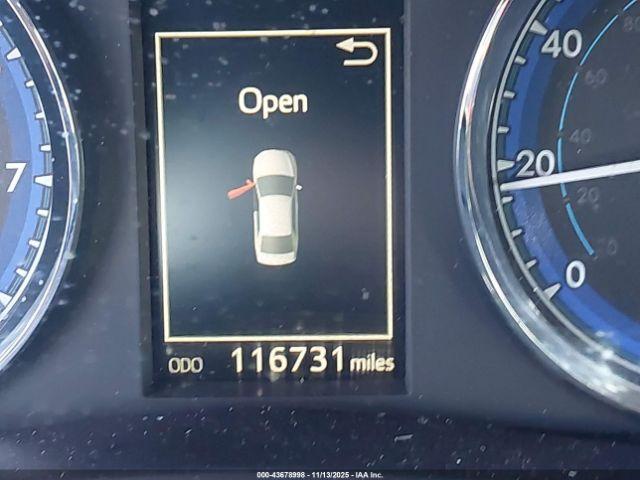 Toyota Corolla Se Image 9