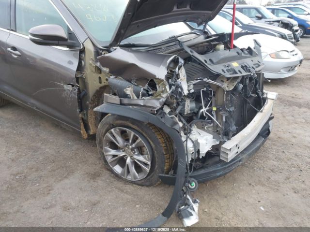 Toyota Highlander Xle V6 Image 14