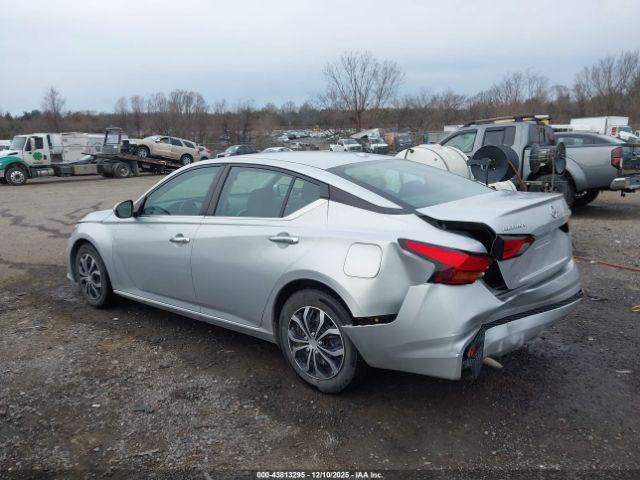 Nissan Altima S Fwd Image 2