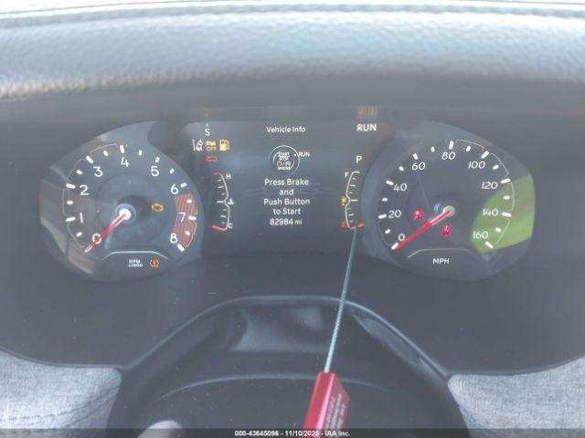 Jeep Compass Latitude 4x4 Image 2