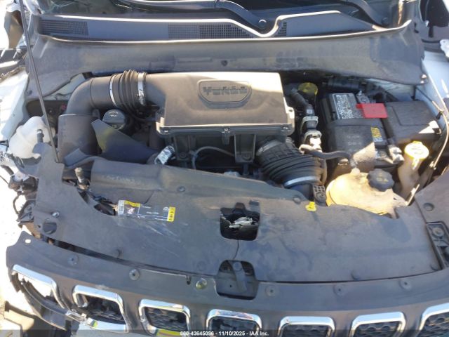 Jeep Compass Latitude 4x4 Image 8