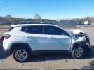 Jeep Compass Latitude 4x4 Image 16